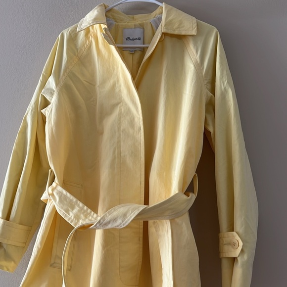 Madewell Belted Yellow Spring Trench Coat in Candlelight - Picture 7 of 11